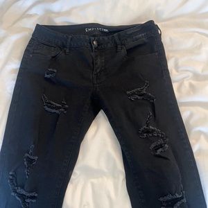 Black ripped stretchy jeans